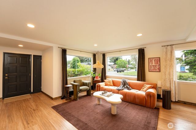301 S Dunham Avenue, Arlington, WA 98223