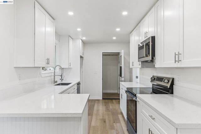 212 Illinois Street, Vallejo, CA 94590