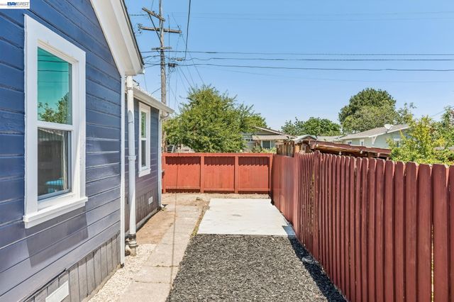 212 Illinois Street, Vallejo, CA 94590