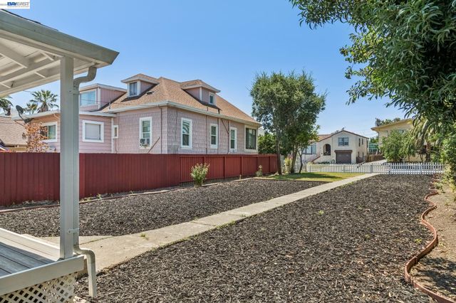 212 Illinois Street, Vallejo, CA 94590
