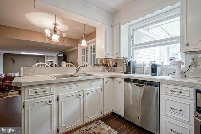 943 SYKESVILLE ROAD, Williamstown, NJ 08094