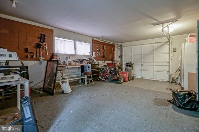 943 SYKESVILLE ROAD, Williamstown, NJ 08094