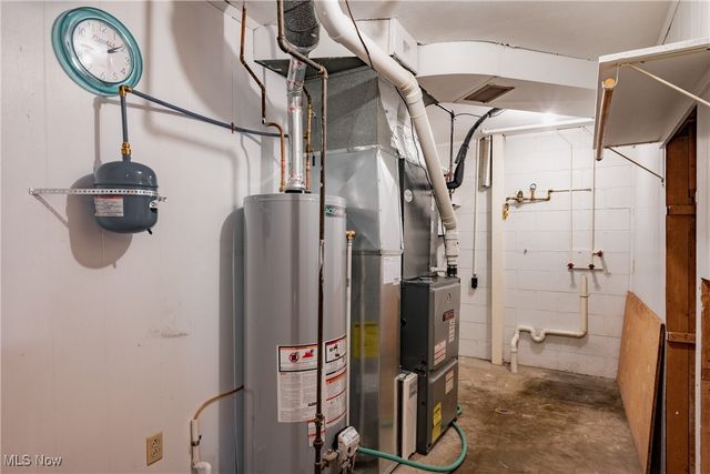 30 N Hills Drive, North Hills, WV 26104