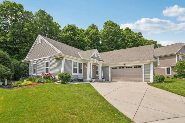 1549 E Monroe AVENUE, Hartford, WI 53027