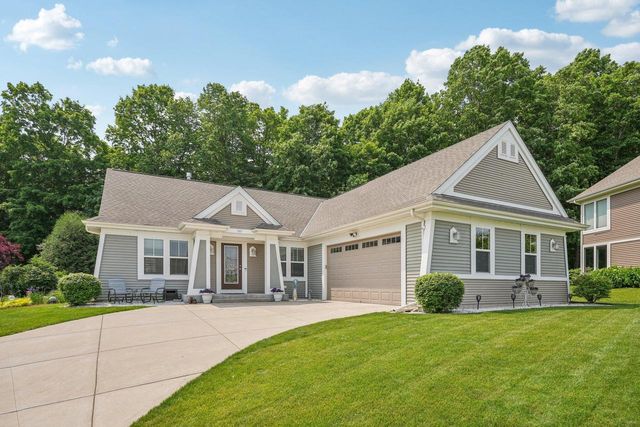 1549 E Monroe AVENUE, Hartford, WI 53027