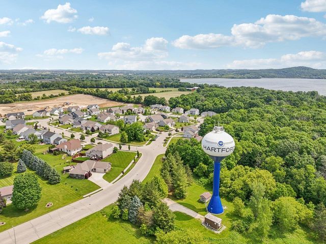 1549 E Monroe AVENUE, Hartford, WI 53027