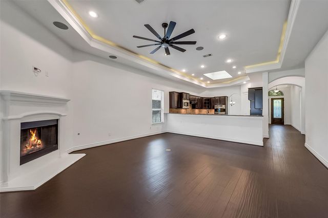 95 S Greenprint Circle, Tomball, TX 77375
