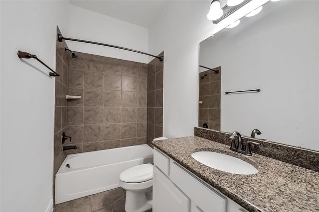 95 S Greenprint Circle, Tomball, TX 77375