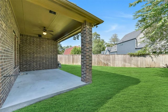 95 S Greenprint Circle, Tomball, TX 77375