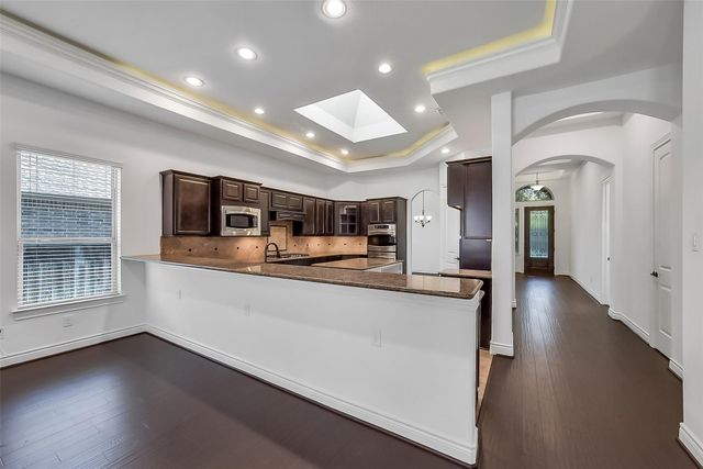 95 S Greenprint Circle, Tomball, TX 77375