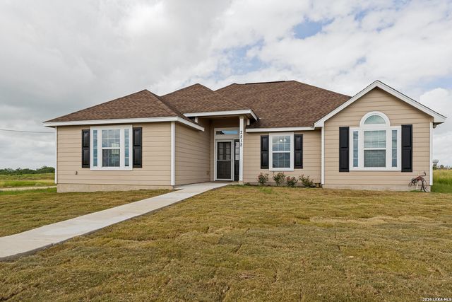 2512 SCHWAB RD, Seguin, TX 78155