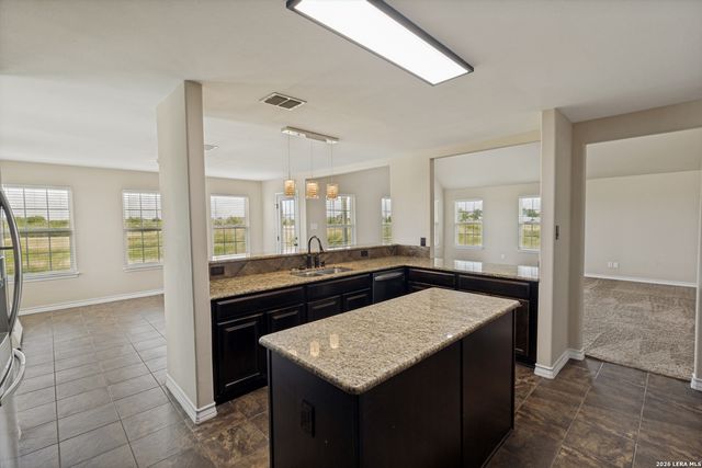 2512 SCHWAB RD, Seguin, TX 78155