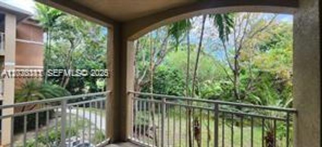 6386 Emerald Dunes Dr 206 + GARAGE, West Palm Beach, FL 33411