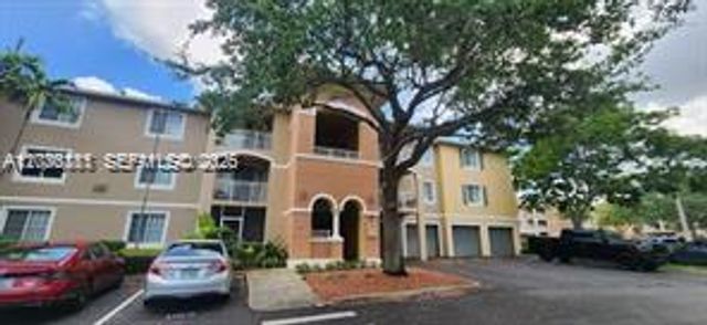 6386 Emerald Dunes Dr 206 + GARAGE, West Palm Beach, FL 33411