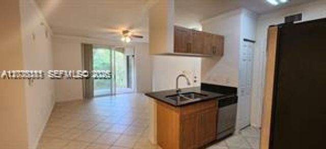 6386 Emerald Dunes Dr 206 + GARAGE, West Palm Beach, FL 33411