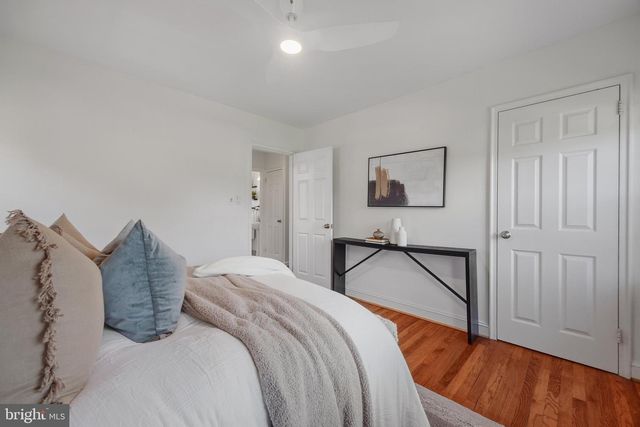 323 MOUNT VERNON AVE, Alexandria, VA 22301