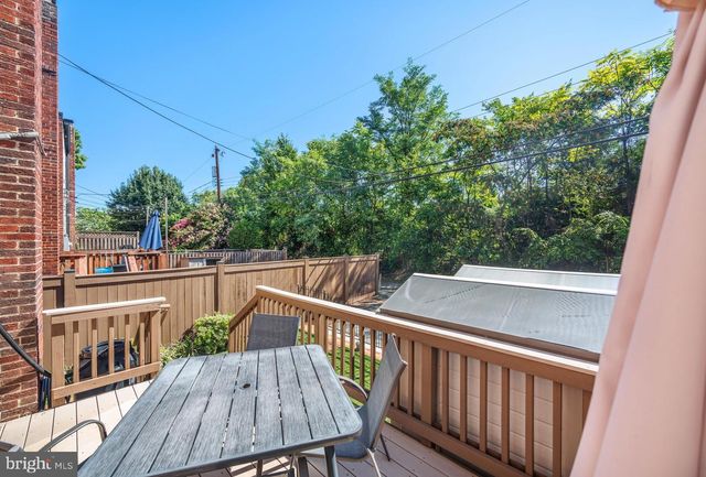 323 MOUNT VERNON AVE, Alexandria, VA 22301