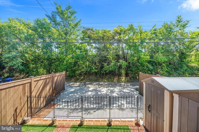 323 MOUNT VERNON AVE, Alexandria, VA 22301