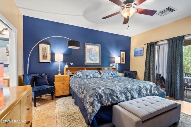 93 E Calle Vivaz, Green Valley, AZ 85614