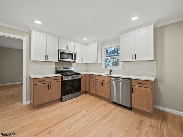 71 Moore Pl, Belleville Twp., NJ 07109