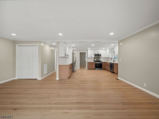 71 Moore Pl, Belleville Twp., NJ 07109