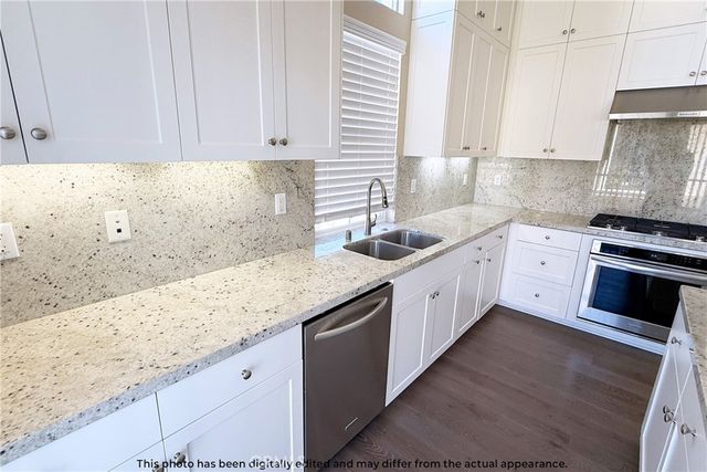 107 Mighty Oak, Irvine, CA 92602