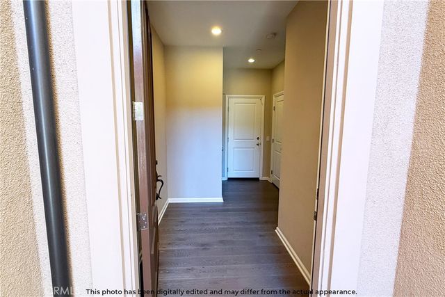 107 Mighty Oak, Irvine, CA 92602