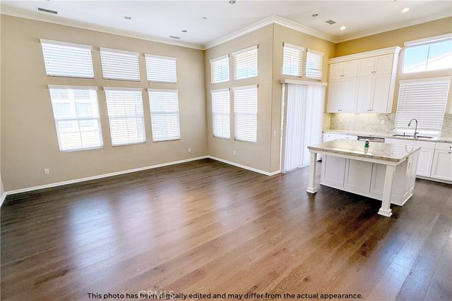 107 Mighty Oak, Irvine, CA 92602