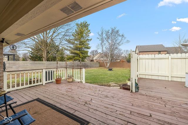 218 Deer Trace Court, Pittsboro, IN 46167