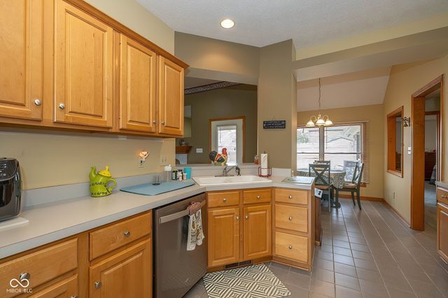 218 Deer Trace Court, Pittsboro, IN 46167