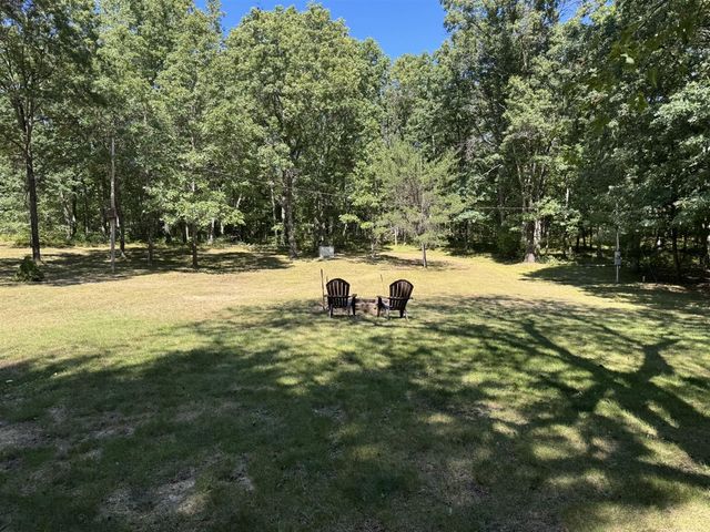 7658 N Johnson Road, Irons, MI 49644