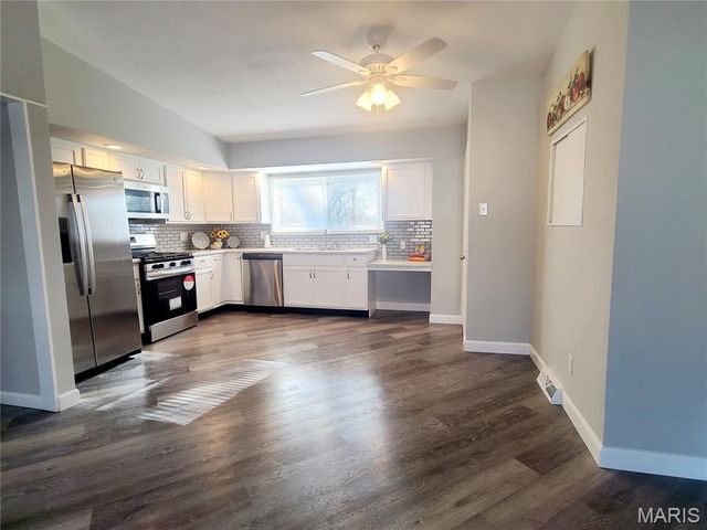 2414 Castle Drive, Moline Acres, MO 63136