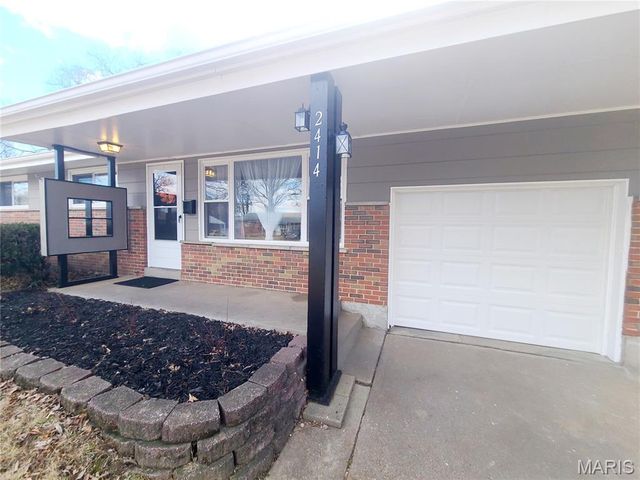 2414 Castle Drive, Moline Acres, MO 63136