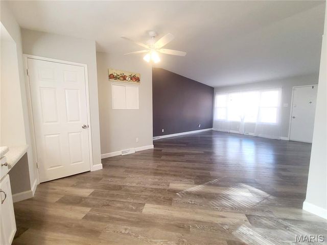 2414 Castle Drive, Moline Acres, MO 63136