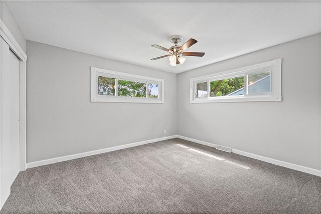10711 Bristol Terrace, Kansas City, MO 64134