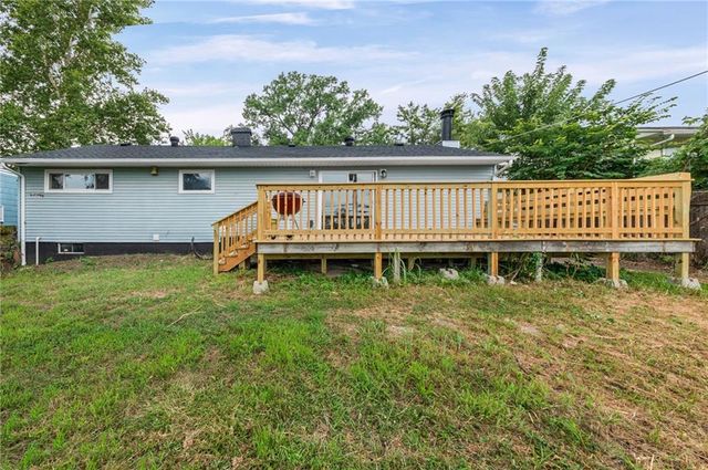 10711 Bristol Terrace, Kansas City, MO 64134