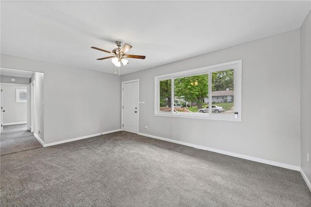 10711 Bristol Terrace, Kansas City, MO 64134