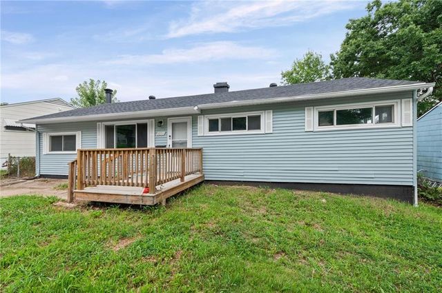 10711 Bristol Terrace, Kansas City, MO 64134