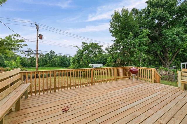 10711 Bristol Terrace, Kansas City, MO 64134