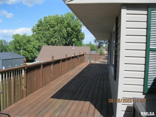 301 N CHURCH Street, Albany, IL 61230