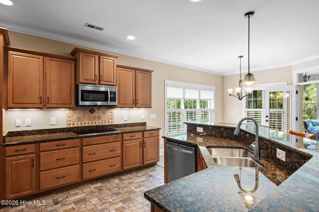 3693 Wingfoot Drive, Southport, NC 28461
