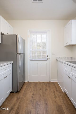 1002 Willow Drive 16, Chapel Hill, NC 27514