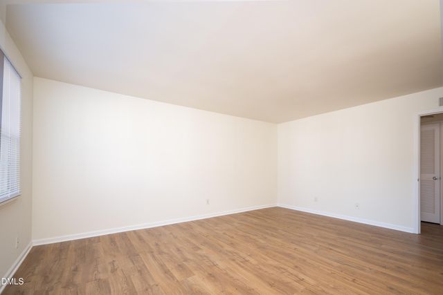 1002 Willow Drive 16, Chapel Hill, NC 27514