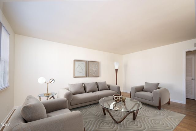 1002 Willow Drive 16, Chapel Hill, NC 27514