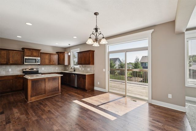 3555 NW 164th Street, Clive, IA 50325