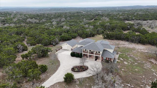 140 Cave Springs RD, Wimberley, TX 78676