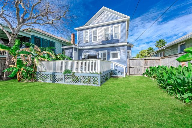 3811 Avenue O, Galveston, TX 77550