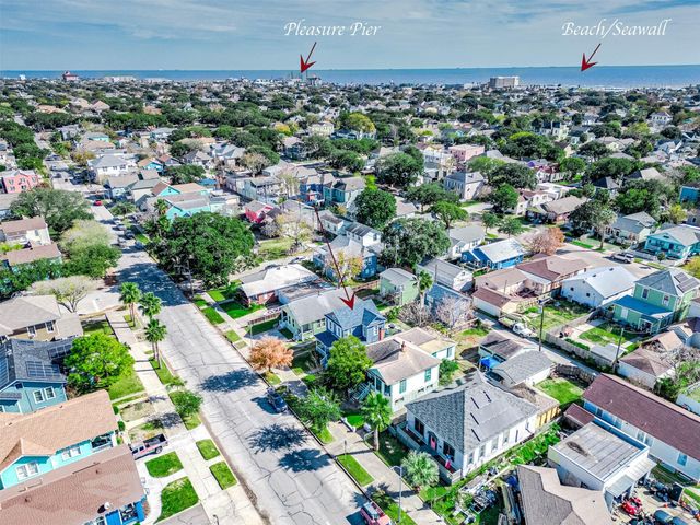 3811 Avenue O, Galveston, TX 77550