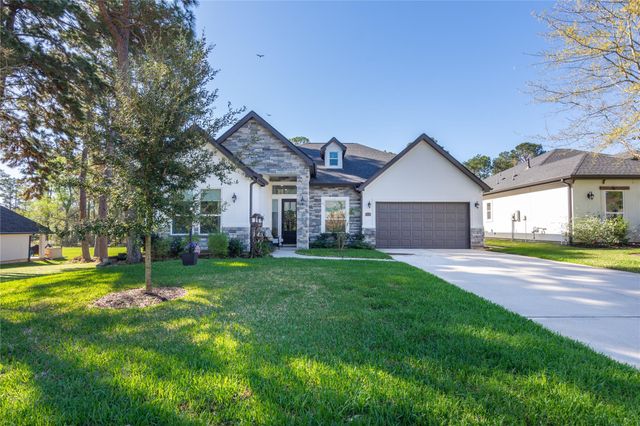 70 Highland Point Drive, Montgomery, TX 77356