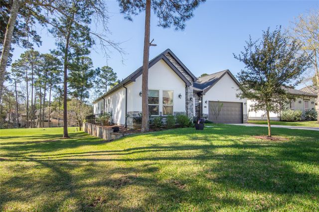 70 Highland Point Drive, Montgomery, TX 77356
